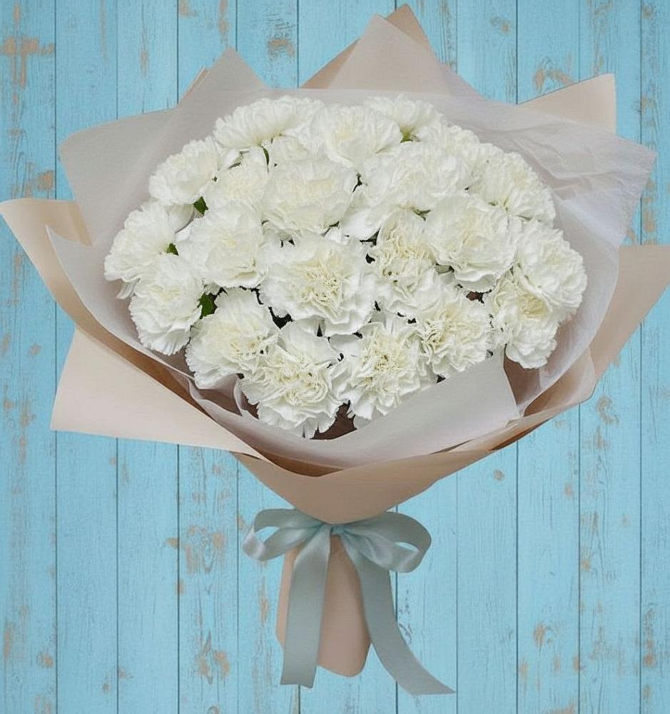 Букет цветов из: Гвоздики в Часовне