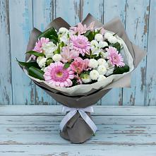 Букет цветов из:  Герберы, Альстромерии и Хризантемы в Часовне