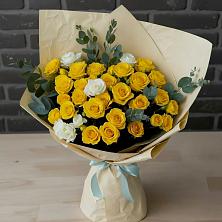 Букет цветов из:  Розы в Часовне