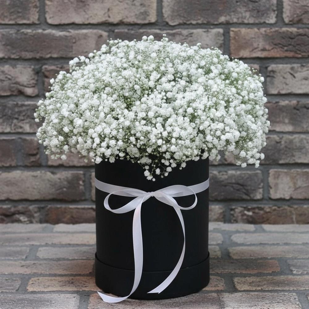 Композиция коробка гипсофил в Часовне Цветочная композиция из Гипсофила в шляпной коробке в Часовне