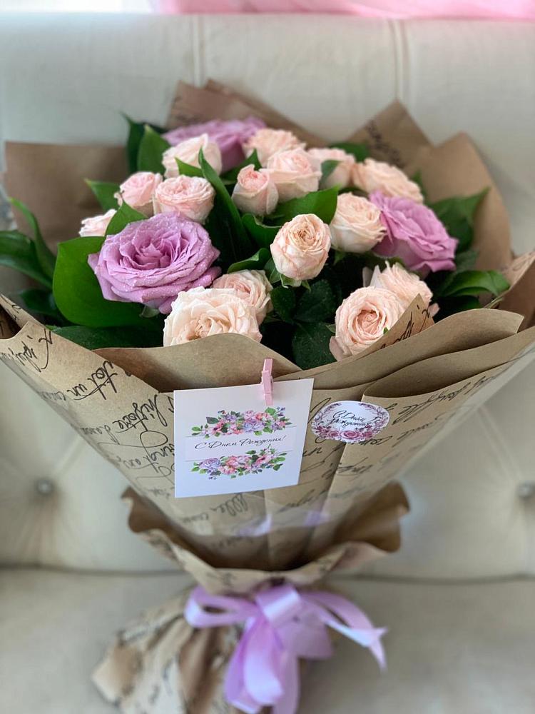 Букет цветов из: Розы в Часовне