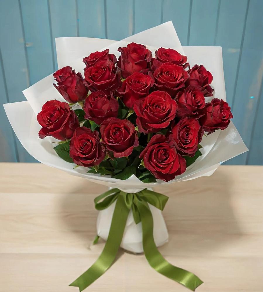 Букет Красные розы в Часовне