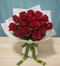 Букет Красные розы в Часовне
