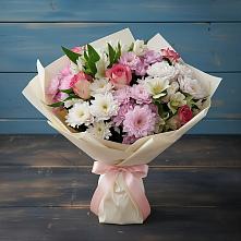 Букет цветов из:  Хризантемы, Альстромерии и Розы в Часовне