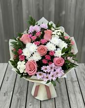 Букет цветов из:  Альстромерии, Гвоздики, Розы и Хризантемы #REPLACE_PRED# Часовне