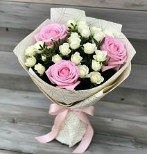Букет цветов из:  Розы в Часовне