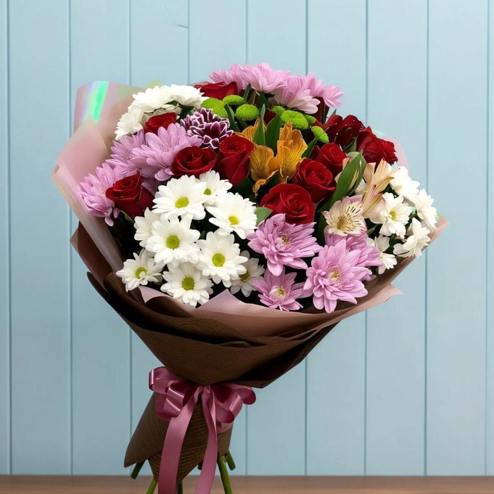 Букет цветов из: Розы, Хризантемы и Альстромерии в Часовне