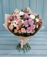 Букет цветов из:  Хризантемы, Розы и Альстромерии в Часовне