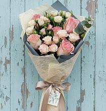 Букет цветов из:  Розы в Часовне