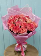 Букет 15 Розовых роз Равель в Часовне