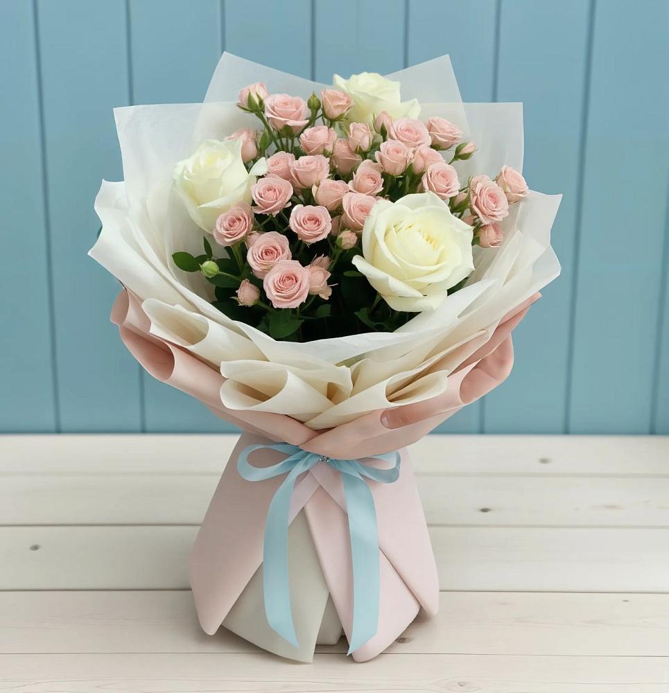 Букет цветов из: Розы в Часовне