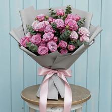 Букет цветов из:  Розы в Часовне